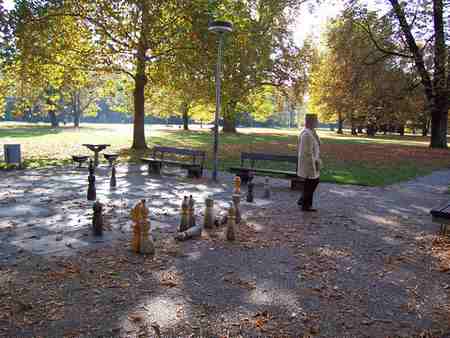Schachspiel beim Rosensteinpark