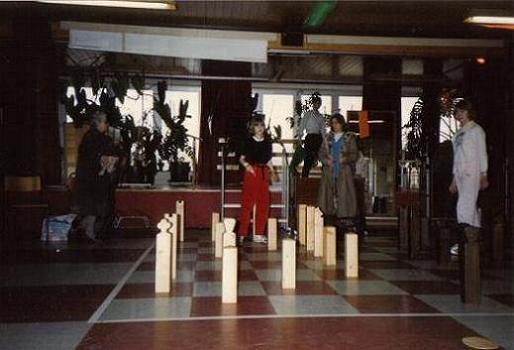 halle4b.jpg
