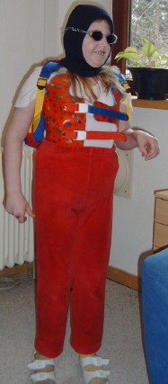 Lisa in ihrem neuen Korsett