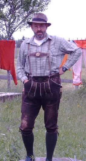 Toni Lederhose&Korsi.jpg